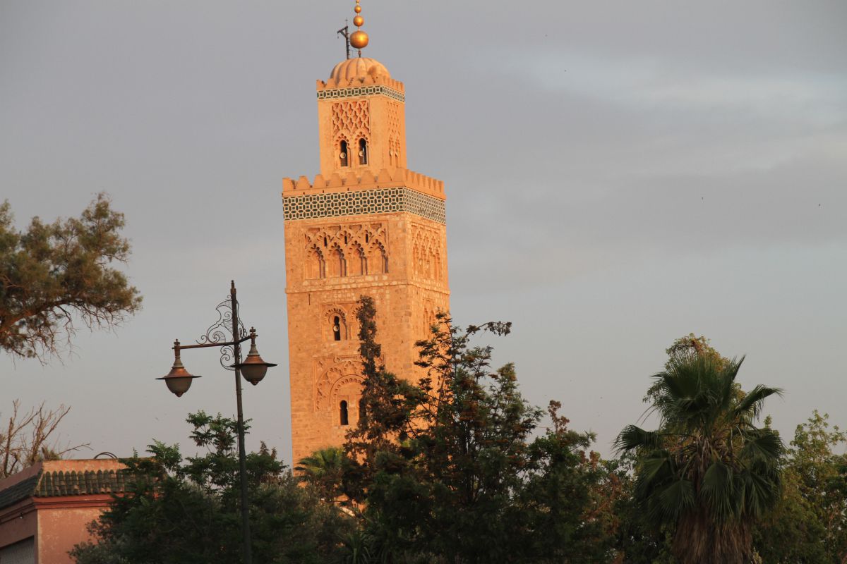 L’ornementation de la Koutoubia a servi de modèle aux bâtisseurs de la Giralda de Séville et de la tour Hassan de Rabat